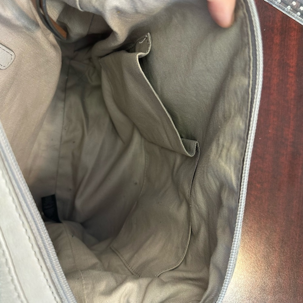 Fossil purse